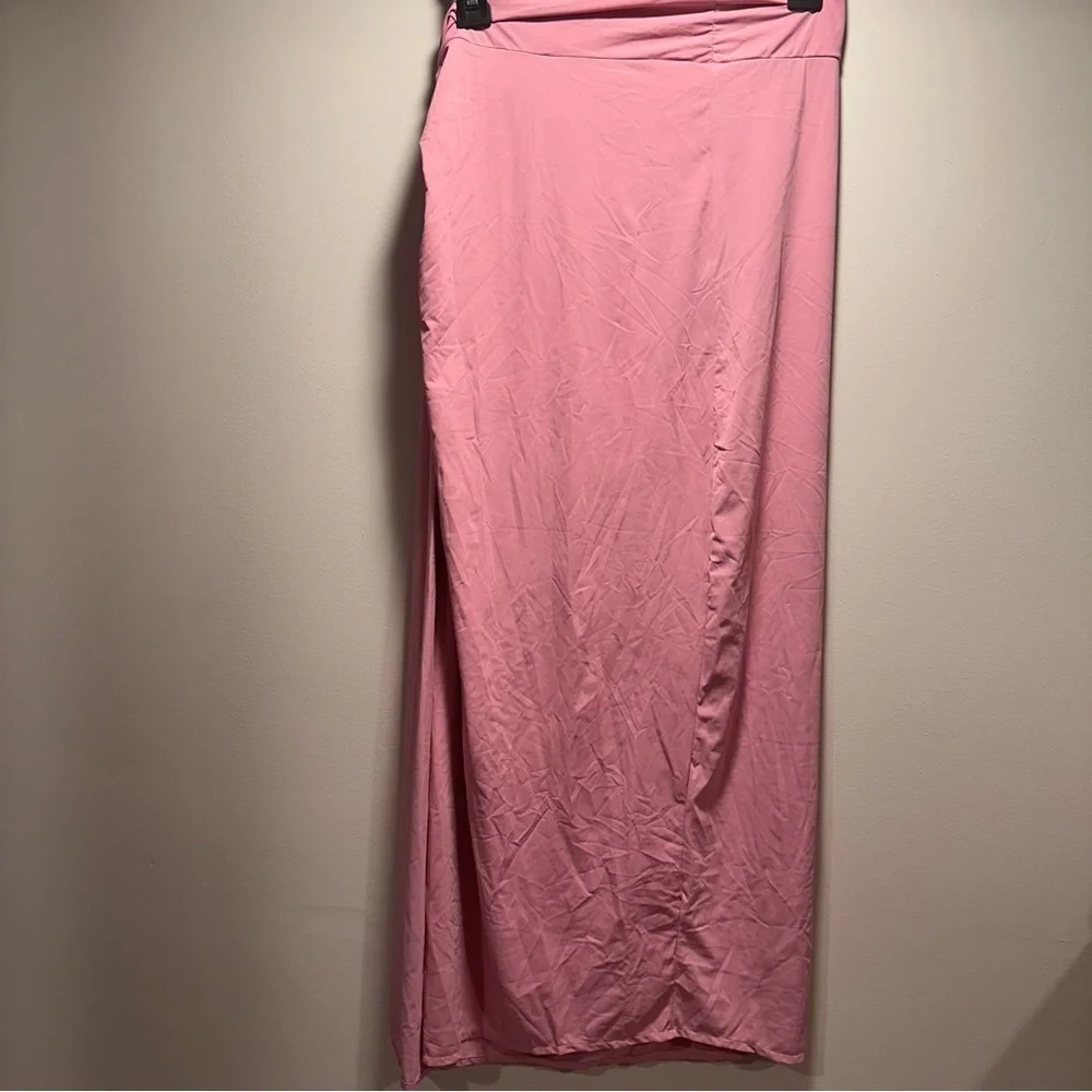 NWT Vix PaulaHermanny Solid Karen Cover Up Skirt in Pink. Light, Soft, Cooling M